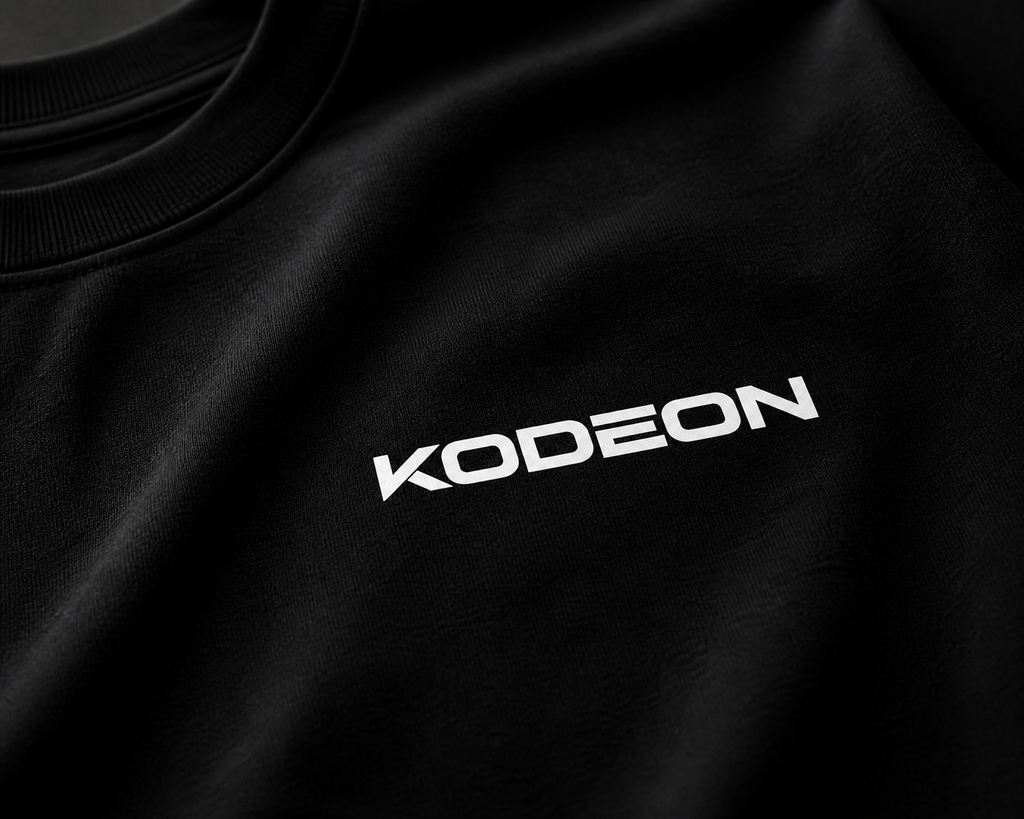 KODEON T-Shirt Close-up Brustlogo